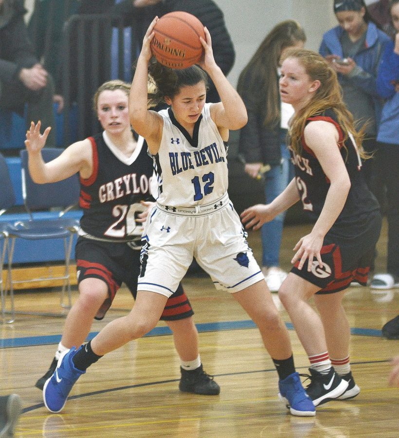 Maddie+Albert%2C+Basketball