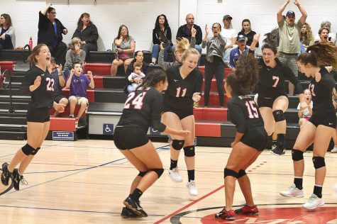 Volleyball Looks Towards Western Mass Tournament