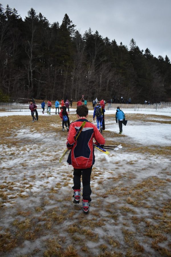 A Mt. Greylock nordic skier walks.